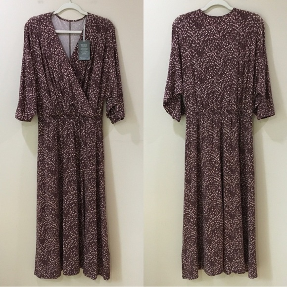 Garnet Hill Batwing Wrap Knit Midi Dress Size Medium Animal Leopard Print - Picture 1 of 5